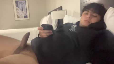 Snapshot of ngs04 chatting on 11-15-25, 03:37 ngs04 online show from 11-15-25, 03:37