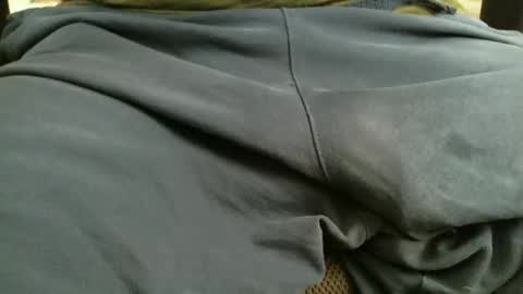 Snapshot of ngurth chatting on 11-25-25, 06:08 ngurth online show from 11-25-25, 06:08