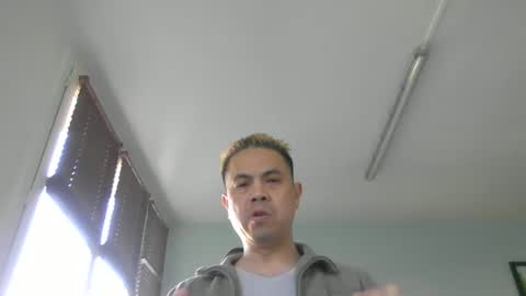 nguyen7788789 online show from 05-12-26, 07:05