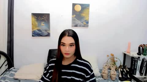 hottie nicole online show from 10-17-25, 10:45