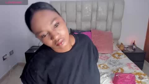 nia brown   online show from 04-09-26, 09:26