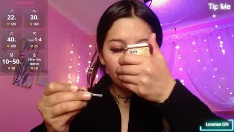 Snapshot of niamh_lifah chatting on 07-16-26, 01:06 niamh_lifah online show from 07-16-26, 01:06