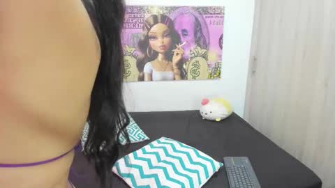  Nia  online show from 11-24-25, 03:56