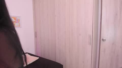  Nia  online show from 01-14-26, 04:23