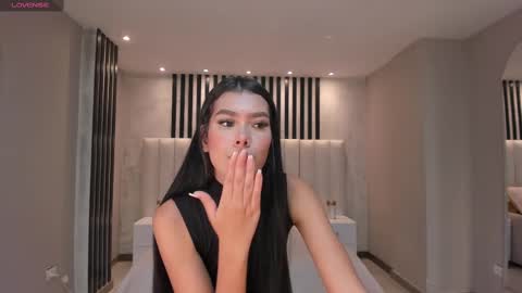 Call me Nia  online show from 02-26-25, 09:05