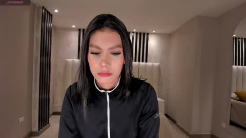 Call me Nia  online show from 09-28-25, 11:04