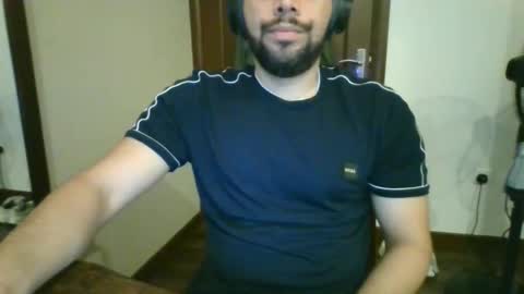 Snapshot of nica777a2 chatting on 06-08-26, 04:35 nica777a2 online show from 06-08-26, 04:35