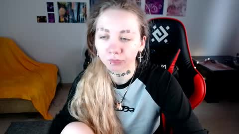 nica_kawaii online show from 03-31-26, 08:04