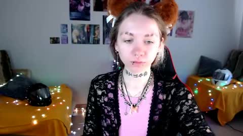 nica_kawaii online show from 05-20-26, 12:11