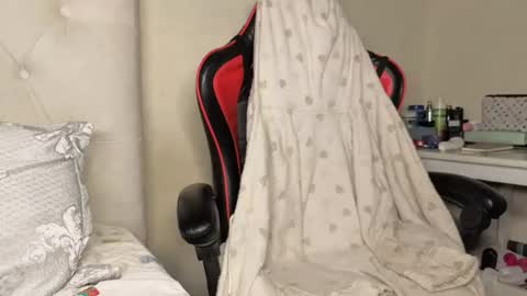 Lilly online show from 07-14-26, 07:24