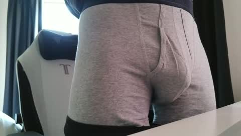 Snapshot of nice_dicknballs chatting on 05-11-26, 06:49 nice_dicknballs online show from 05-11-26, 06:49