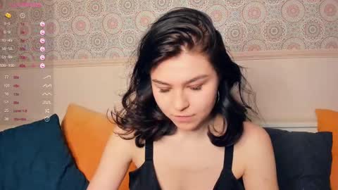 Snapshot of nice_kisss chatting on 02-14-25, 01:40 Alice online show from 02-14-25, 01:40