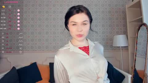 Snapshot of nice_kisss chatting on 02-15-25, 07:27 Alice online show from 02-15-25, 07:27