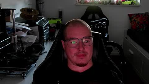 Snapshot of nicecockns chatting on 09-28-25, 11:37 nicecockns online show from 09-28-25, 11:37