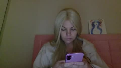 Amber online show from 12-23-25, 10:46