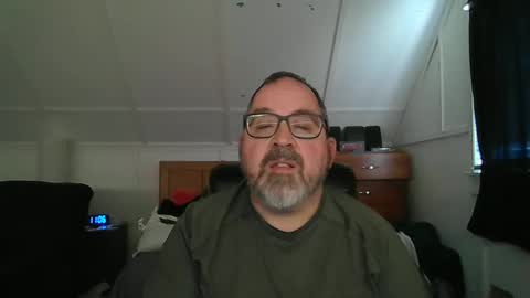 Snapshot of niceguy7208 chatting on 04-12-26, 03:06 niceguy7208 online show from 04-12-26, 03:06