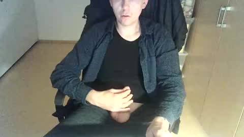 NiceGuyFlo online show from 10-30-25, 02:02