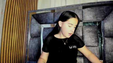 Luna online show from 12-13-25, 10:37