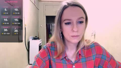 Snapshot of nicekat chatting on 02-18-26, 07:32 Kathrine online show from 02-18-26, 07:32