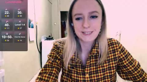 Snapshot of nicekat chatting on 03-05-26, 10:06 Kathrine online show from 03-05-26, 10:06