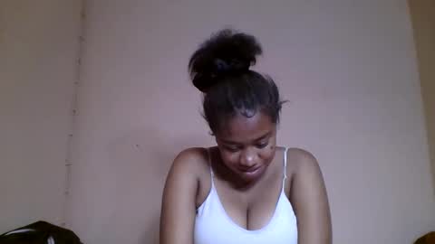 nicelly01 online show from 05-26-26, 07:32