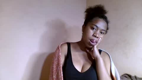nicelly01 online show from 07-28-26, 11:48