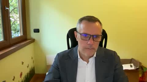 Andrew online show from 10-22-25, 03:34