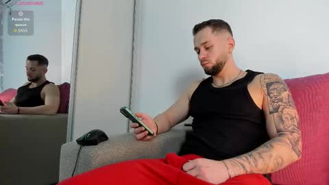 Snapshot of nicholassx chatting on 12-14-25, 02:17 Nicholassx online show from 12-14-25, 02:17