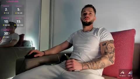 Snapshot of nicholassx chatting on 12-17-25, 09:54 Nicholassx online show from 12-17-25, 09:54