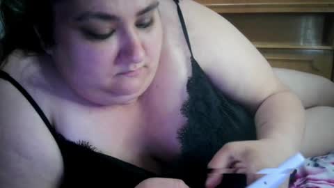 Nicholle online show from 06-22-26, 03:36