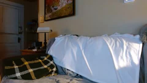 Snapshot of nichous77 chatting on 01-12-25, 12:49 Nick online show from 01-12-25, 12:49