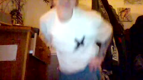 Snapshot of nici1977666 chatting on 03-15-26, 03:45 nics online show from 03-15-26, 03:45