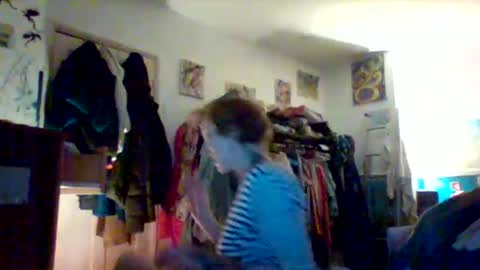 Snapshot of nici1977666 chatting on 03-24-26, 12:15 nics online show from 03-24-26, 12:15