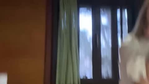 Snapshot of nick_and_bennie chatting on 09-29-25, 09:08 Nick f and Bennie m online show from 09-29-25, 09:08