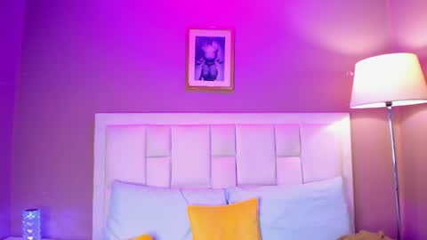 Snapshot of nick_collins20 chatting on 02-26-26, 01:37 Nick online show from 02-26-26, 01:37