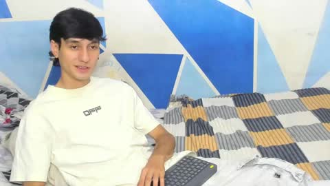 Snapshot of nick_damon chatting on 06-02-26, 04:58 Nick online show from 06-02-26, 04:58