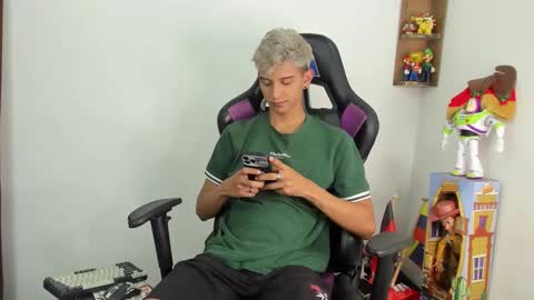 Frank online show from 12-19-25, 02:07