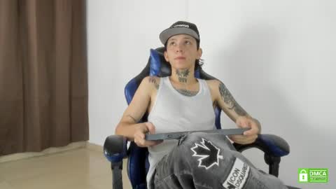 Snapshot of nick_tattooedguy chatting on 06-19-26, 07:28 nick_tattooedguy online show from 06-19-26, 07:28