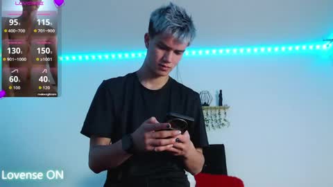 Nick  online show from 04-17-26, 01:47