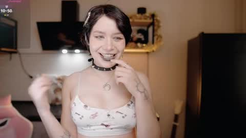 nickari_x online show from 04-19-26, 05:40