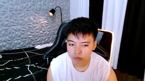 Snapshot of nickdaks chatting on 07-19-26, 04:00 nickdaks online show from 07-19-26, 04:00