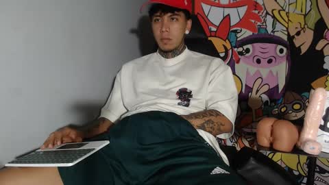 Nickhot0609 online show from 03-12-25, 10:17