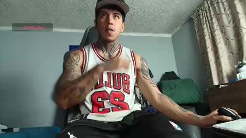 Nickhot0609 online show from 04-15-26, 04:08