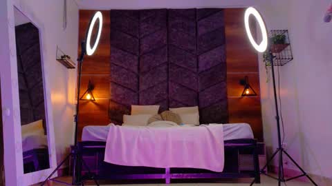 Snapshot of nickifox__ chatting on 01-10-26, 09:11 NICKI FOX online show from 01-10-26, 09:11