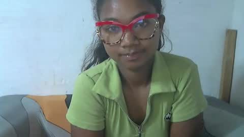 nickiqqyuu online show from 06-08-26, 01:28