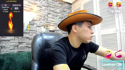 Snapshot of nickk_wolff chatting on 12-03-25, 04:42 Nickk Wolff online show from 12-03-25, 04:42