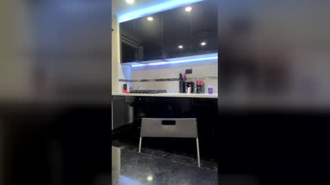 Julian online show from 02-21-26, 01:28