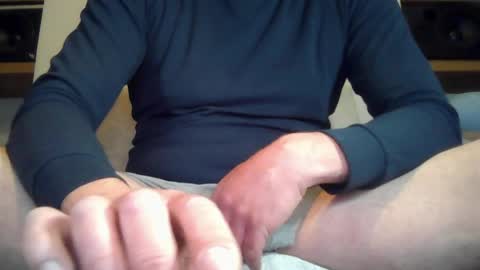 Snapshot of nickstick81 chatting on 05-04-26, 04:03 Joystick online show from 05-04-26, 04:03