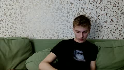 Snapshot of nicksuper8 chatting on 12-04-24, 05:38 Nick online show from 12-04-24, 05:38