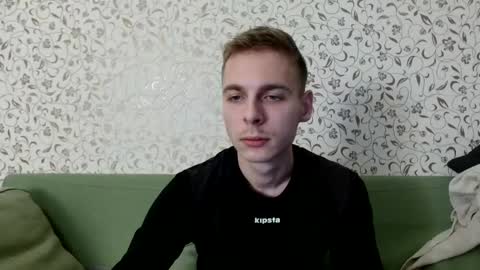 Snapshot of nicksuper8 chatting on 12-29-24, 08:33 Nick online show from 12-29-24, 08:33